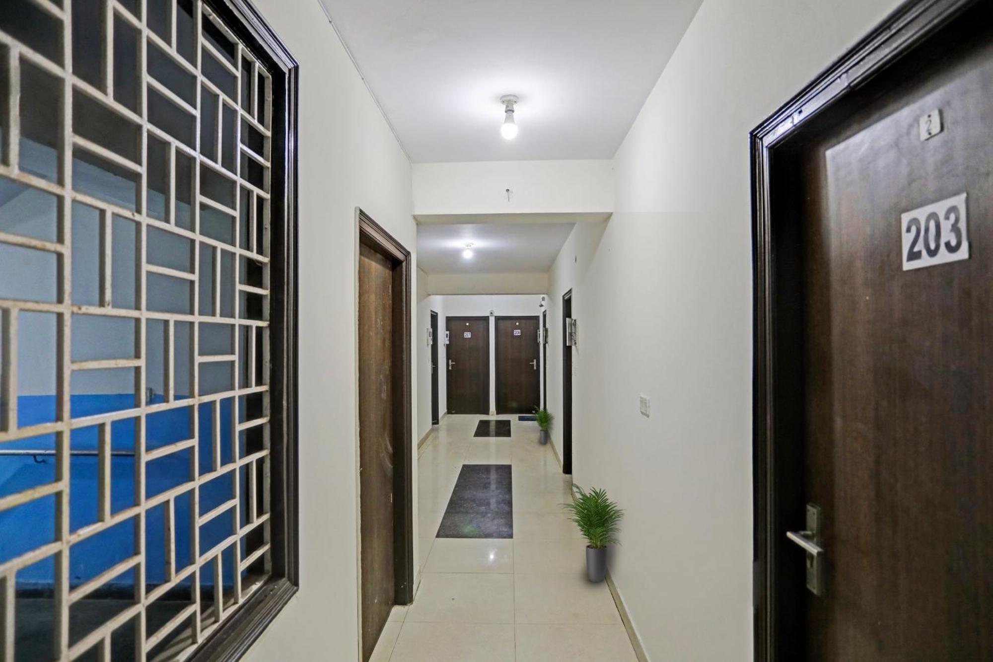 Hotel O Kalkaji Delhi New Delhi Exterior photo