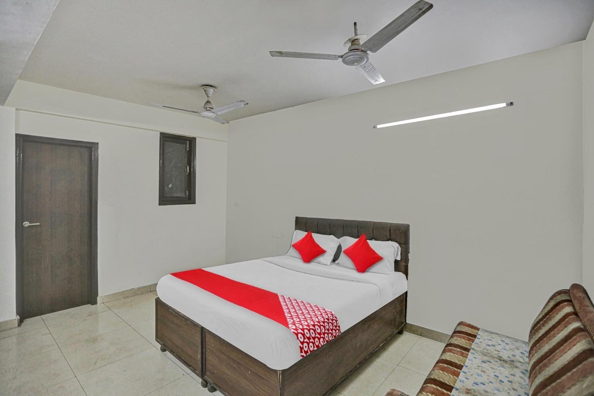 Hotel O Kalkaji Delhi New Delhi Exterior photo